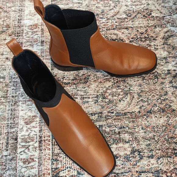 Everlane Square Toe Chelsea Boot - Picture 3 of 8